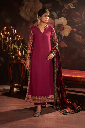 Iznik | Exclusive Velvet | IV-42 - House Of Hania
