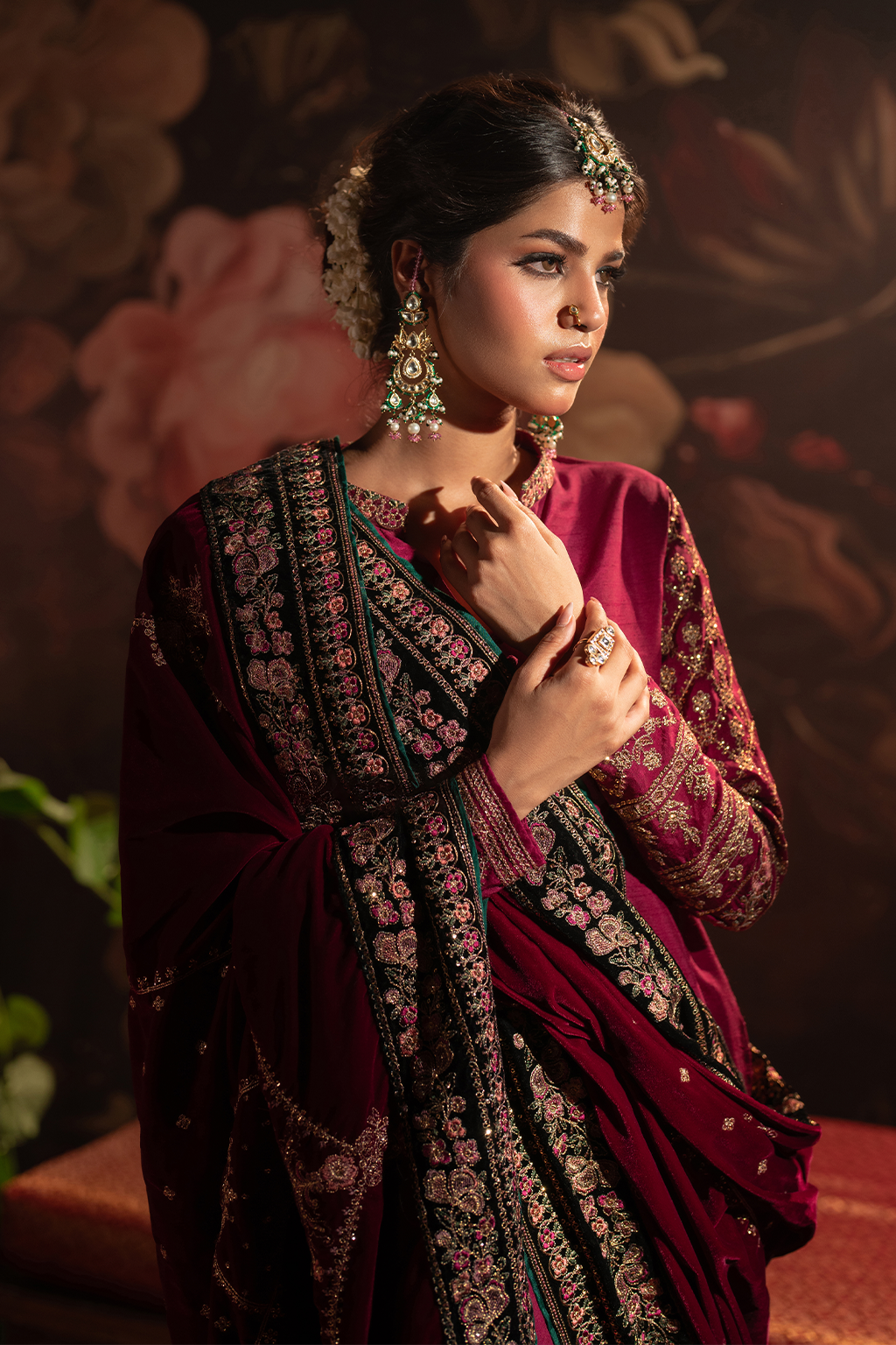 Iznik | Exclusive Velvet | IV-42 - House Of Hania