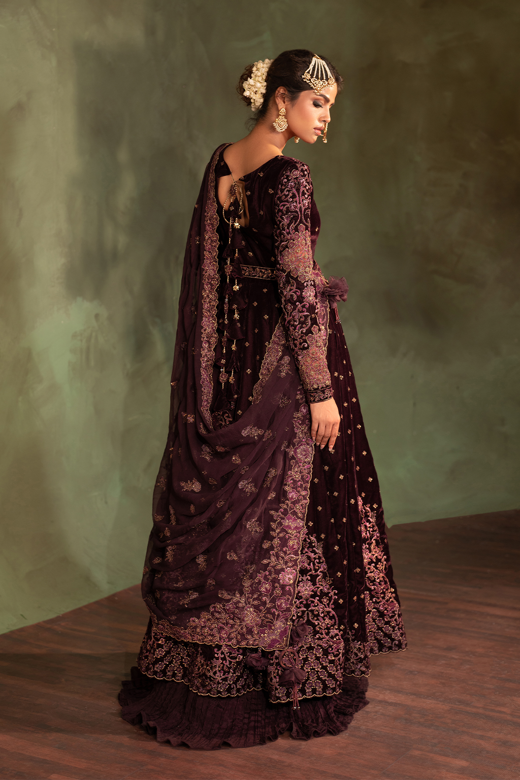Iznik | Exclusive Velvet | IV-54 - House Of Hania