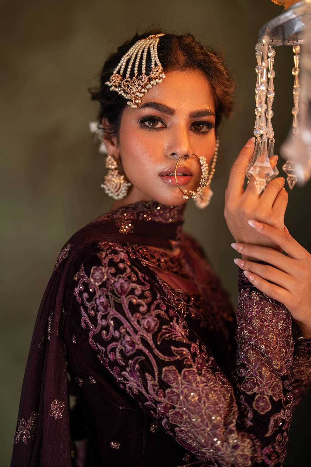 Iznik | Exclusive Velvet | IV-54 - House Of Hania
