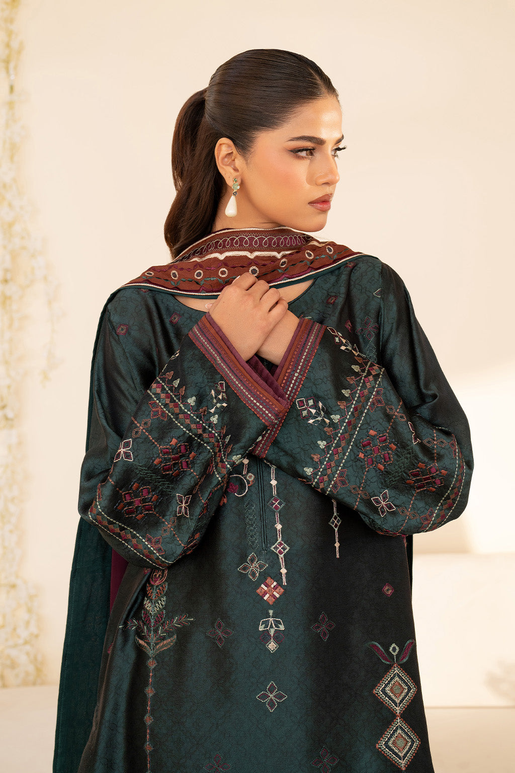 Iznik | Festive Formal | UE-435 Embroidered Pure silk - House Of Hania