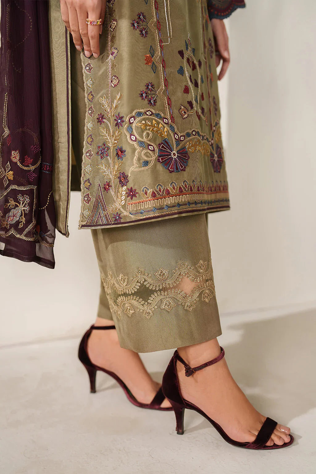 Iznik | Festive Formals | UE-614 Embroidered Ramen Silk - House Of Hania