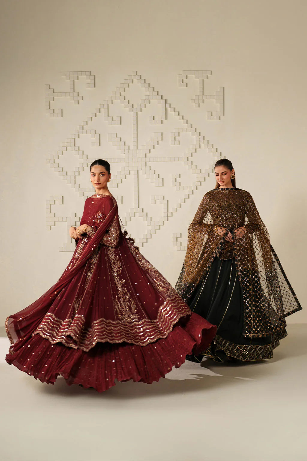 Iznik | Festive Formals | UE-622 Embroidered Chiffon - House Of Hania