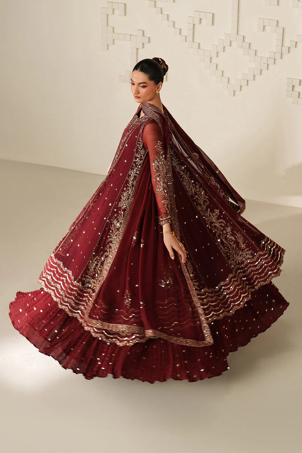 Iznik | Festive Formals | UE-622 Embroidered Chiffon - House Of Hania