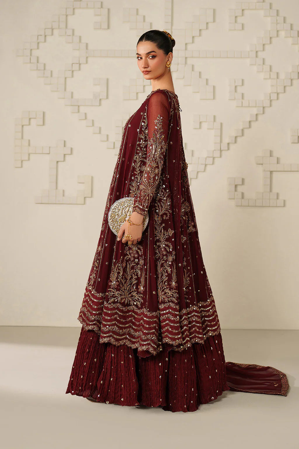 Iznik | Festive Formals | UE-622 Embroidered Chiffon - House Of Hania