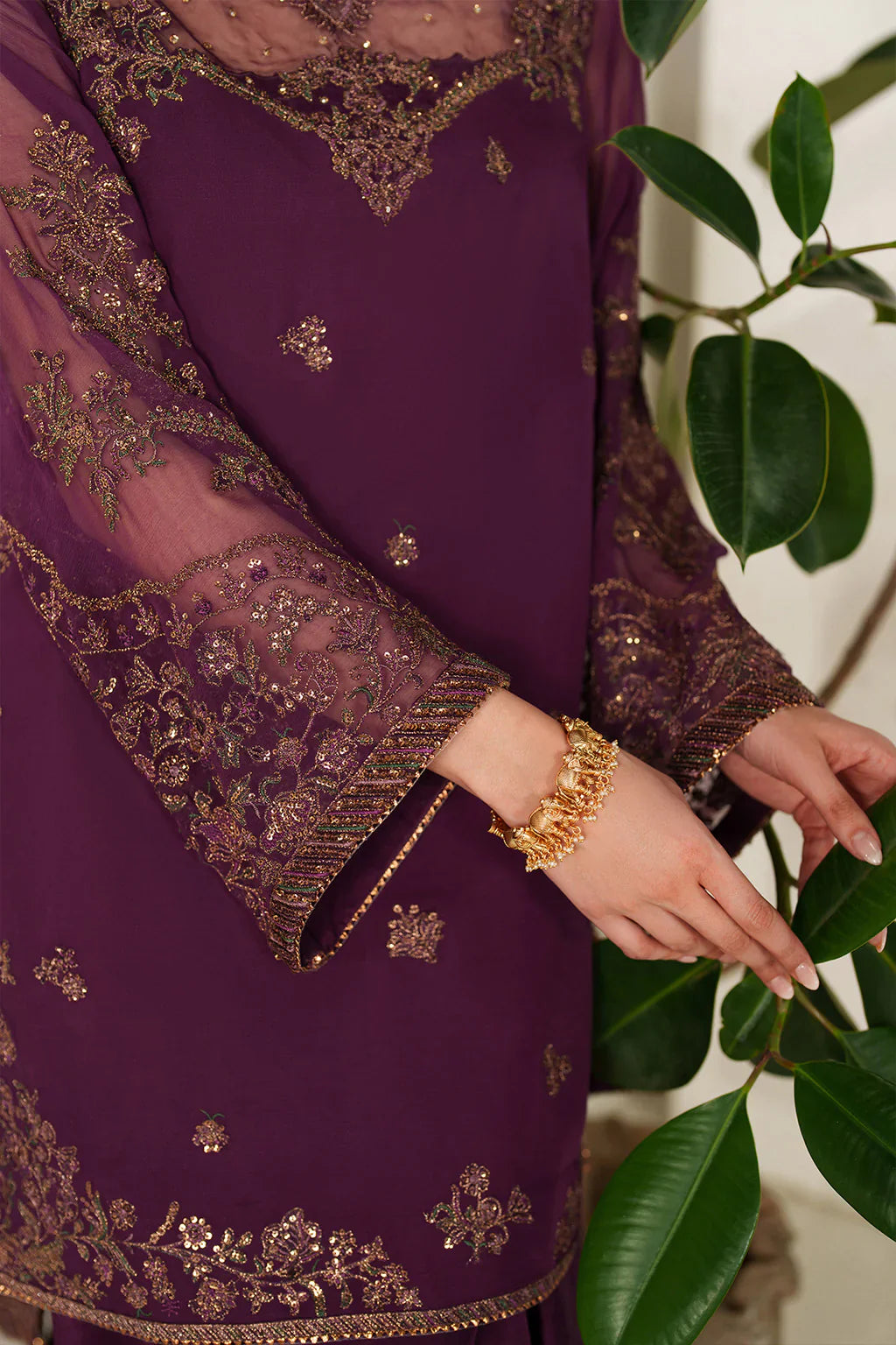 Iznik | Festive Formals | UE-624 Embroidered Chiffon - House Of Hania