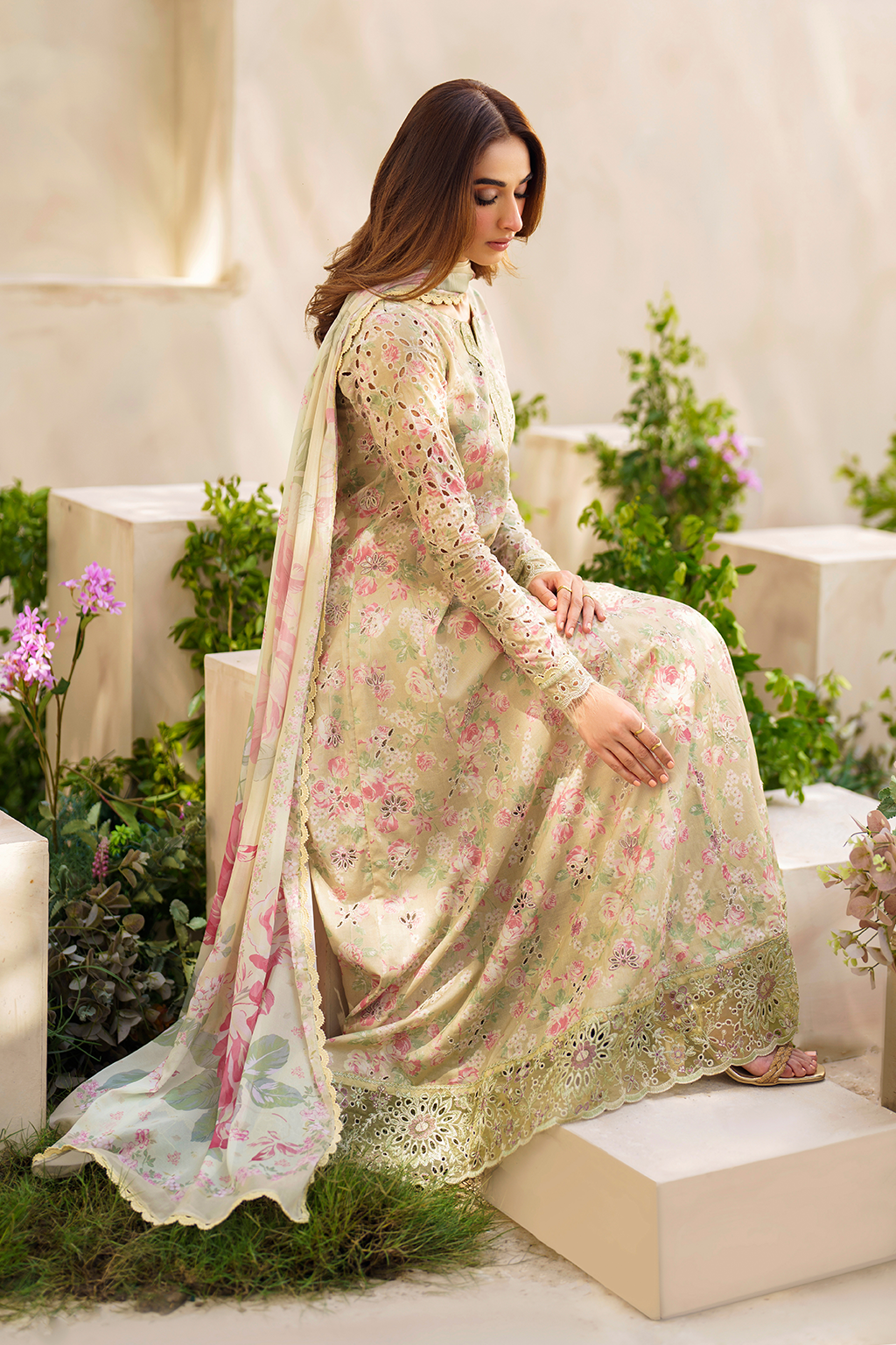 Iznik | Festive lawn 24 | SFL-05 - House Of Hania