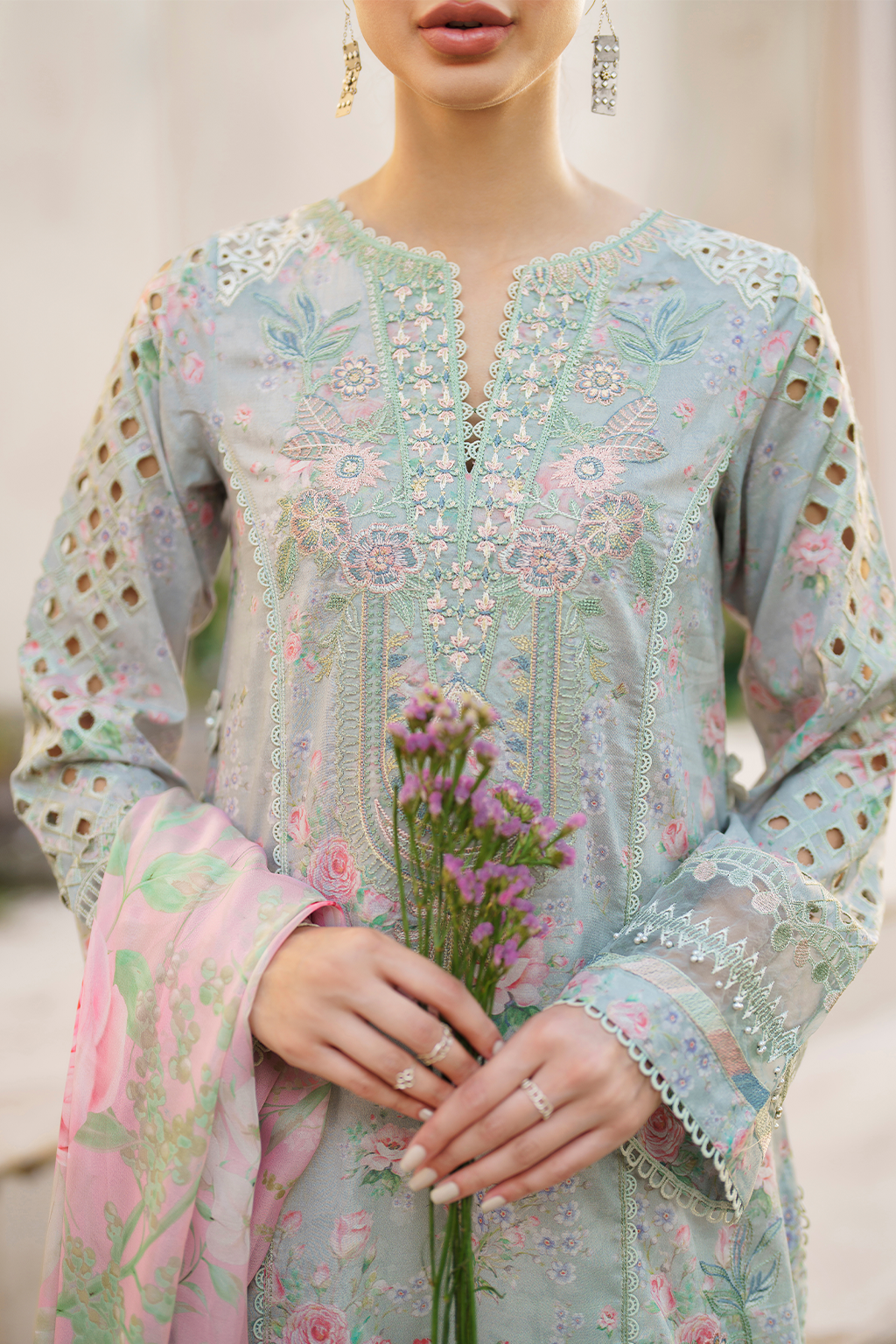 Iznik | Festive lawn 24 | SFL-07 - House Of Hania
