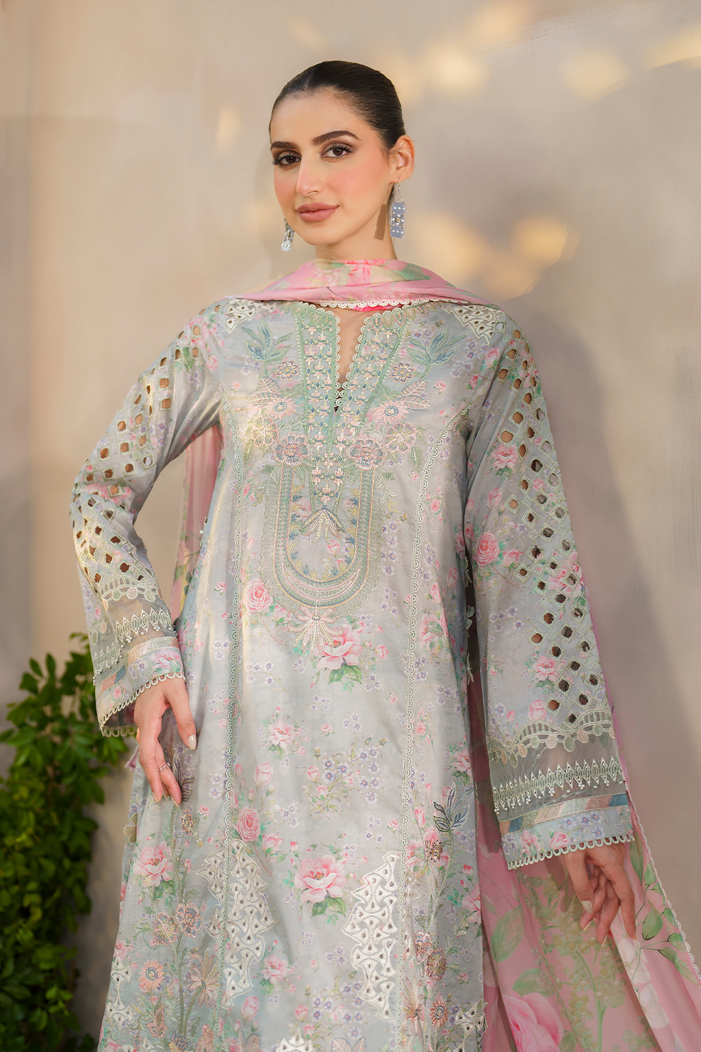 Iznik | Festive lawn 24 | SFL-07 - House Of Hania