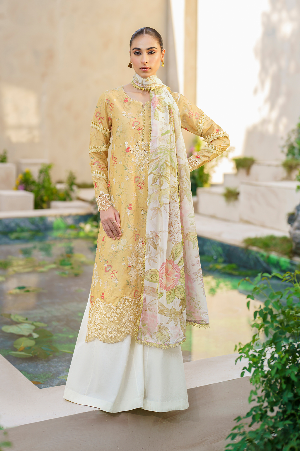 Iznik | Festive lawn 24 | SFL-09 - House Of Hania