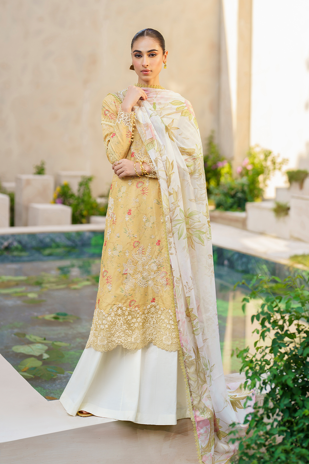 Iznik | Festive lawn 24 | SFL-09 - House Of Hania