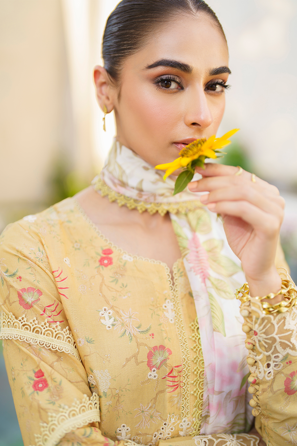 Iznik | Festive lawn 24 | SFL-09 - House Of Hania