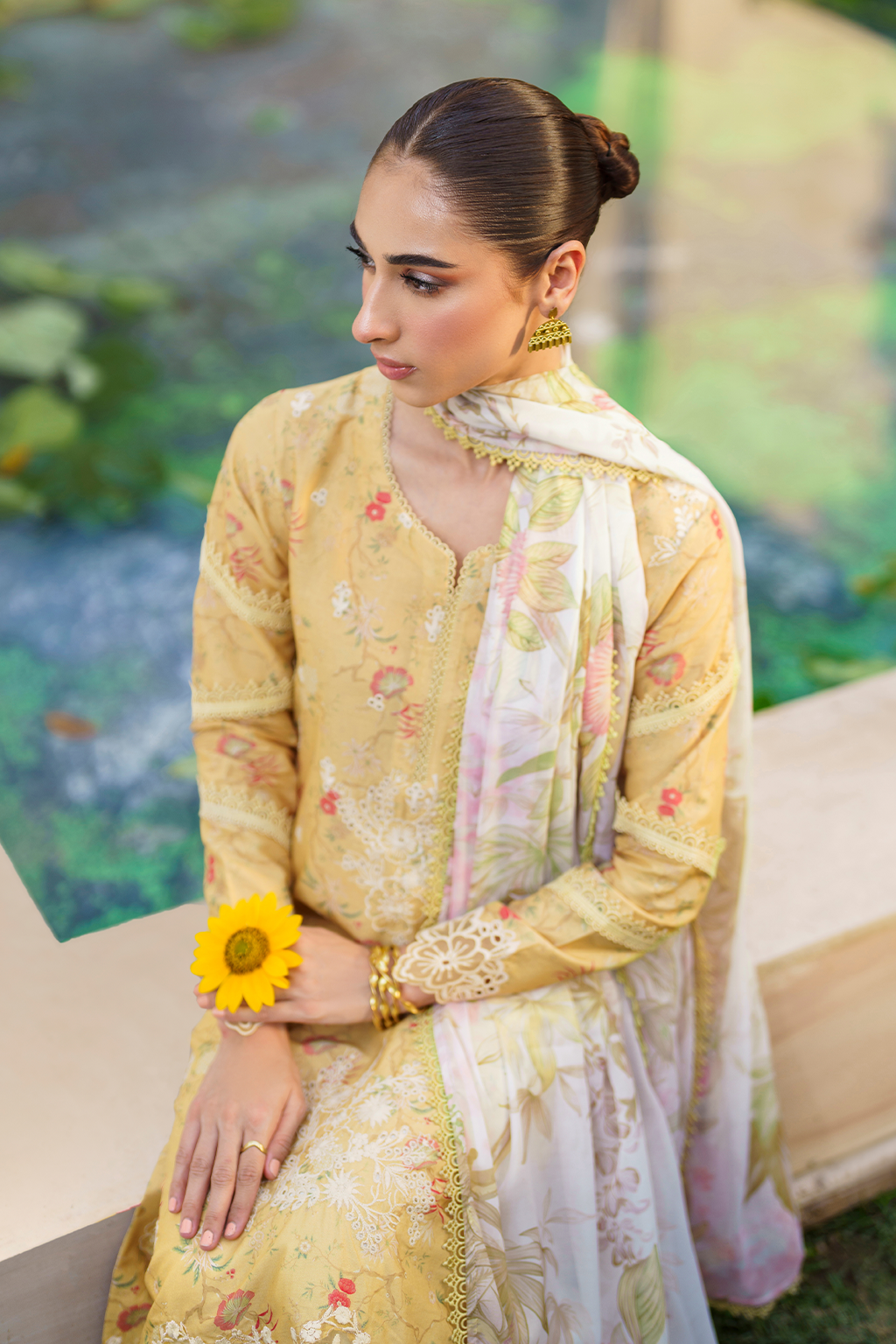 Iznik | Festive lawn 24 | SFL-09 - House Of Hania