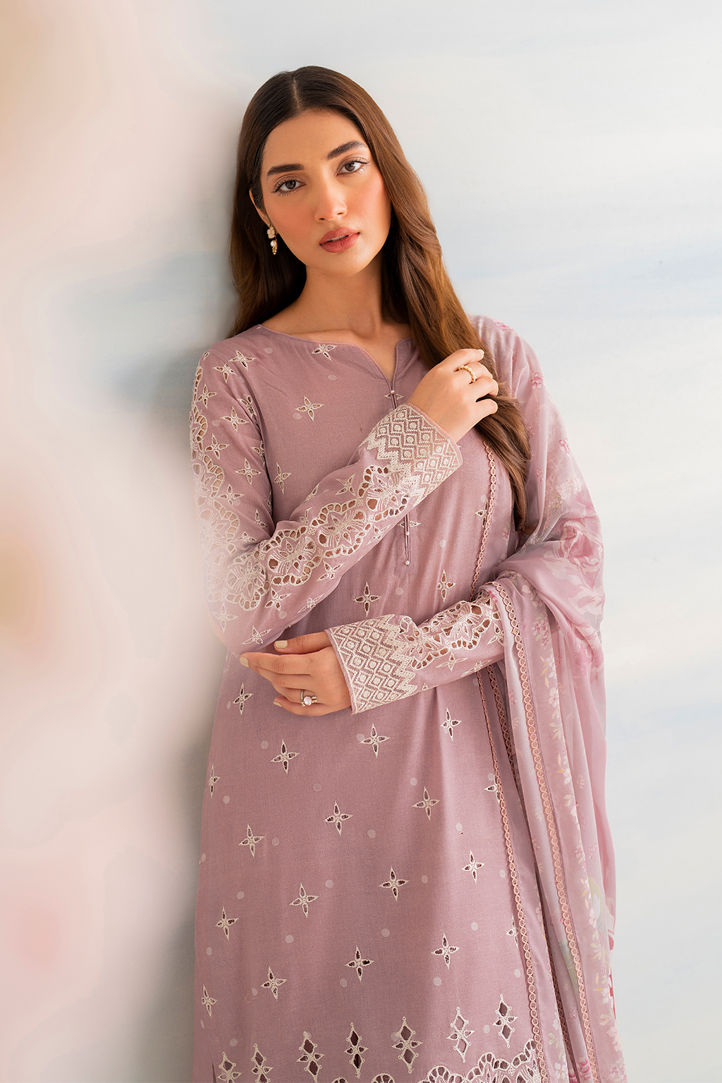 Iznik | Guzel lawn 24 | IGL-04 - House Of Hania