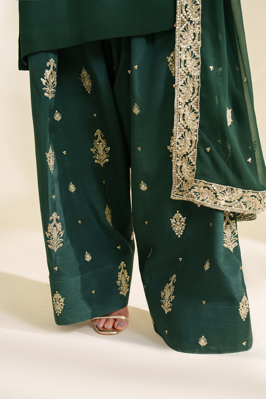 Iznik I Festive Formal I CC-75 Embroidered Chiffon - House Of Hania
