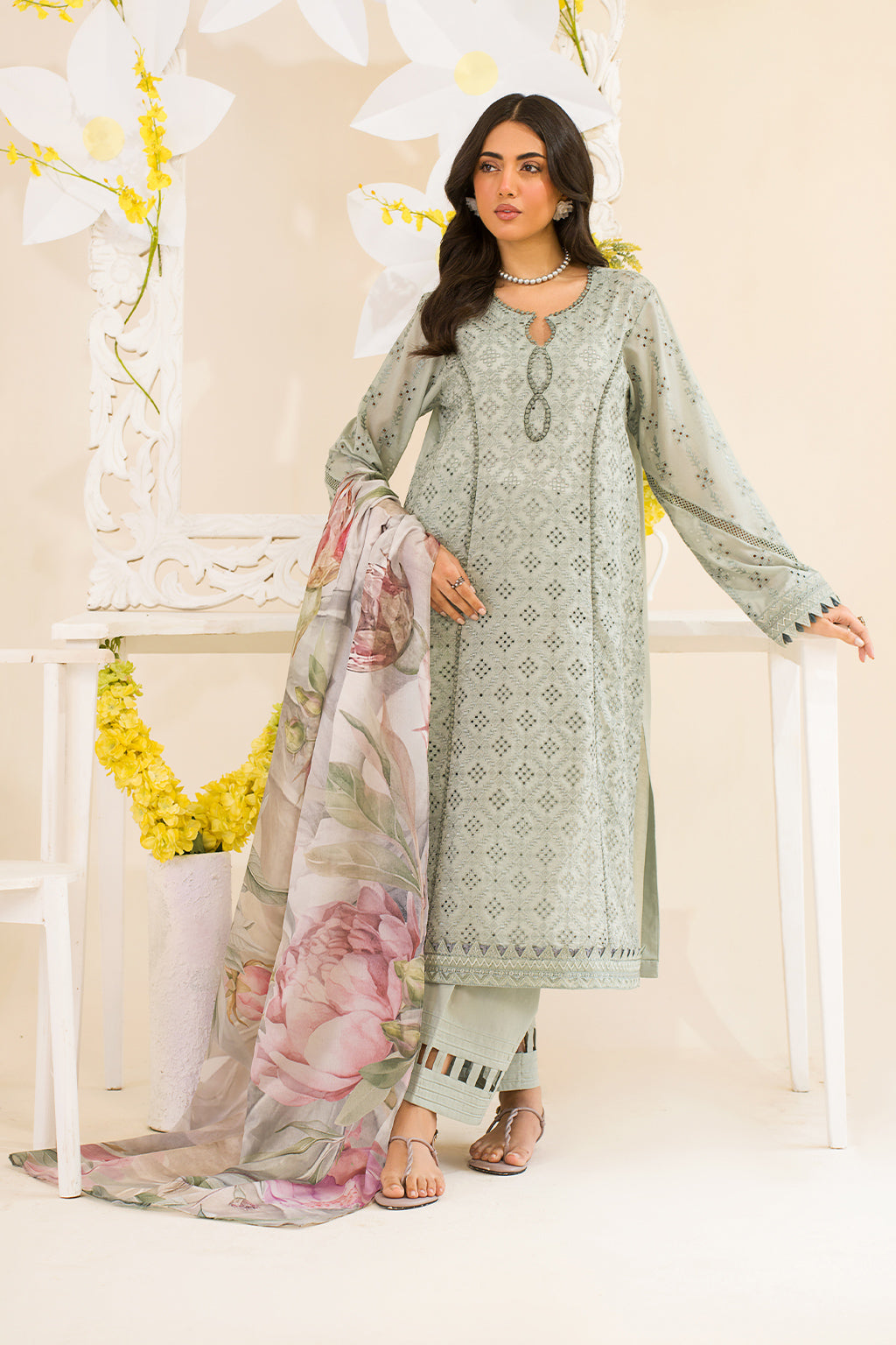 Iznik | Lawnkari 24 | UE-189 SLEEKCHIC - House Of Hania