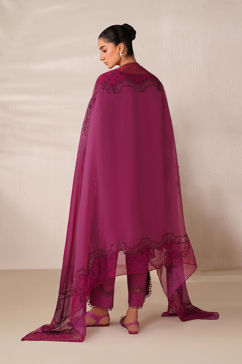 Iznik | Ramadan Edit | UE-593 Embroidered Textured Lawn - House Of Hania