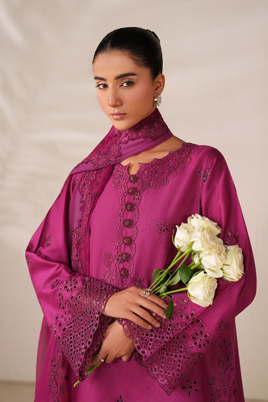 Iznik | Ramadan Edit | UE-593 Embroidered Textured Lawn - House Of Hania