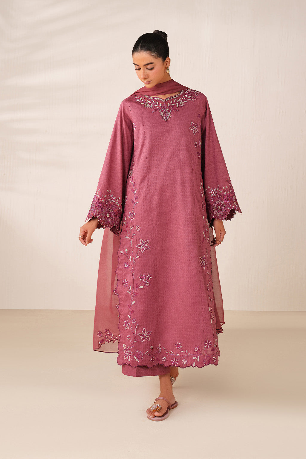 Iznik | Ramadan Edit | UE-598 Embroidered Lawn - House Of Hania