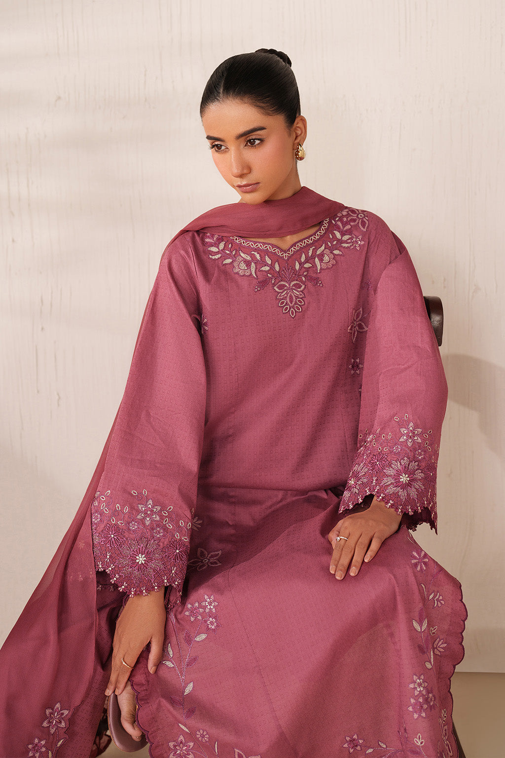 Iznik | Ramadan Edit | UE-598 Embroidered Lawn - House Of Hania