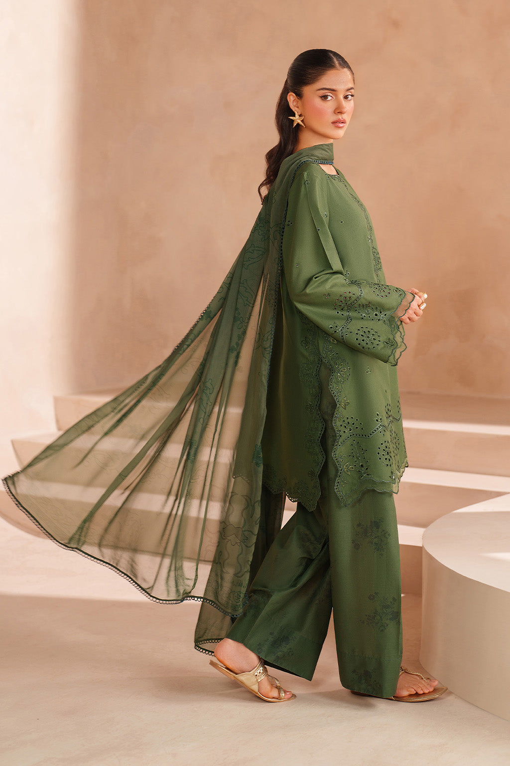 Iznik | Ramadan Edit | UE-603 Embroidered Lawn - House Of Hania