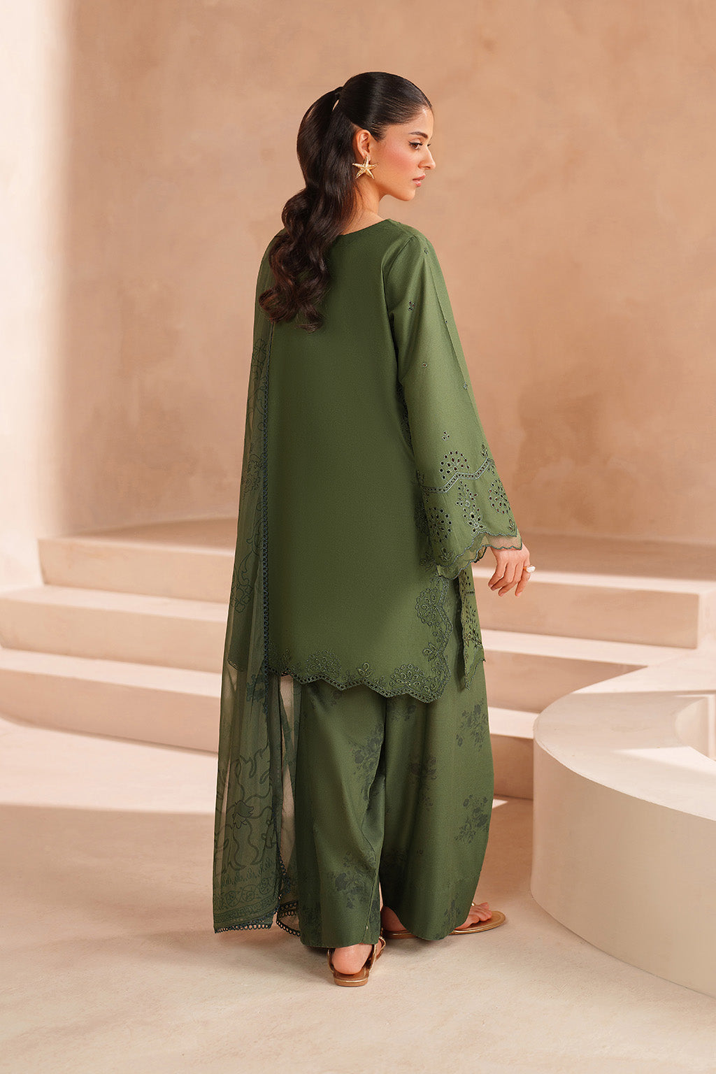 Iznik | Ramadan Edit | UE-603 Embroidered Lawn - House Of Hania