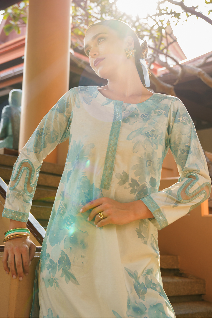 Iznik | Ready to Wear | IP-227 PRINTED LAWN - House Of Hania