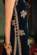 Iznik | Velvet 25 | IV-51 Embroidered Velvet - House Of Hania