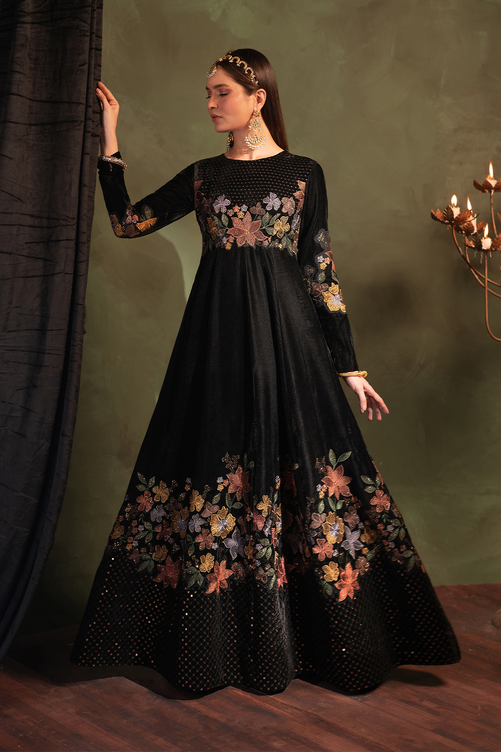Iznik | Velvet 25 | IV-52 Embroidered Velvet - House Of Hania