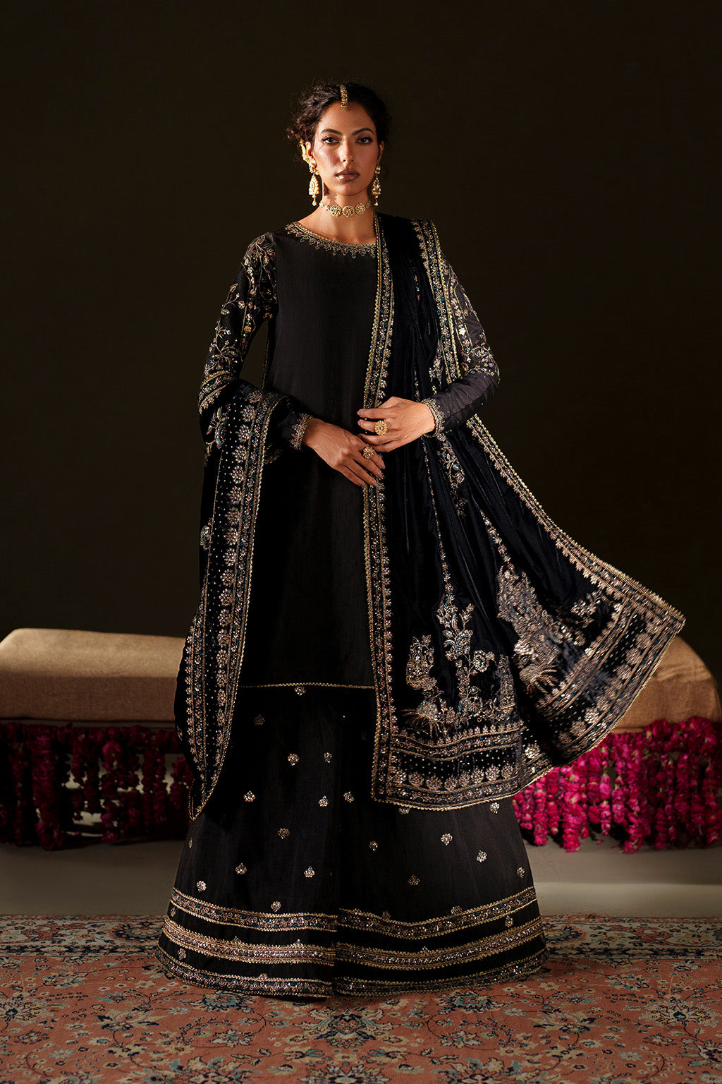 Iznik | Velvet 25 | IV-72 Embroidered Velvet - House Of Hania
