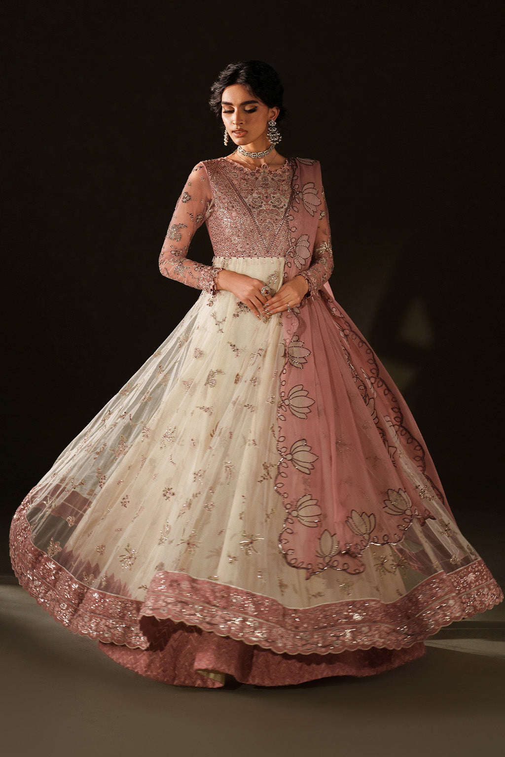 Iznik | Velvet 25 | IV-78 Embroidered Velvet - House Of Hania