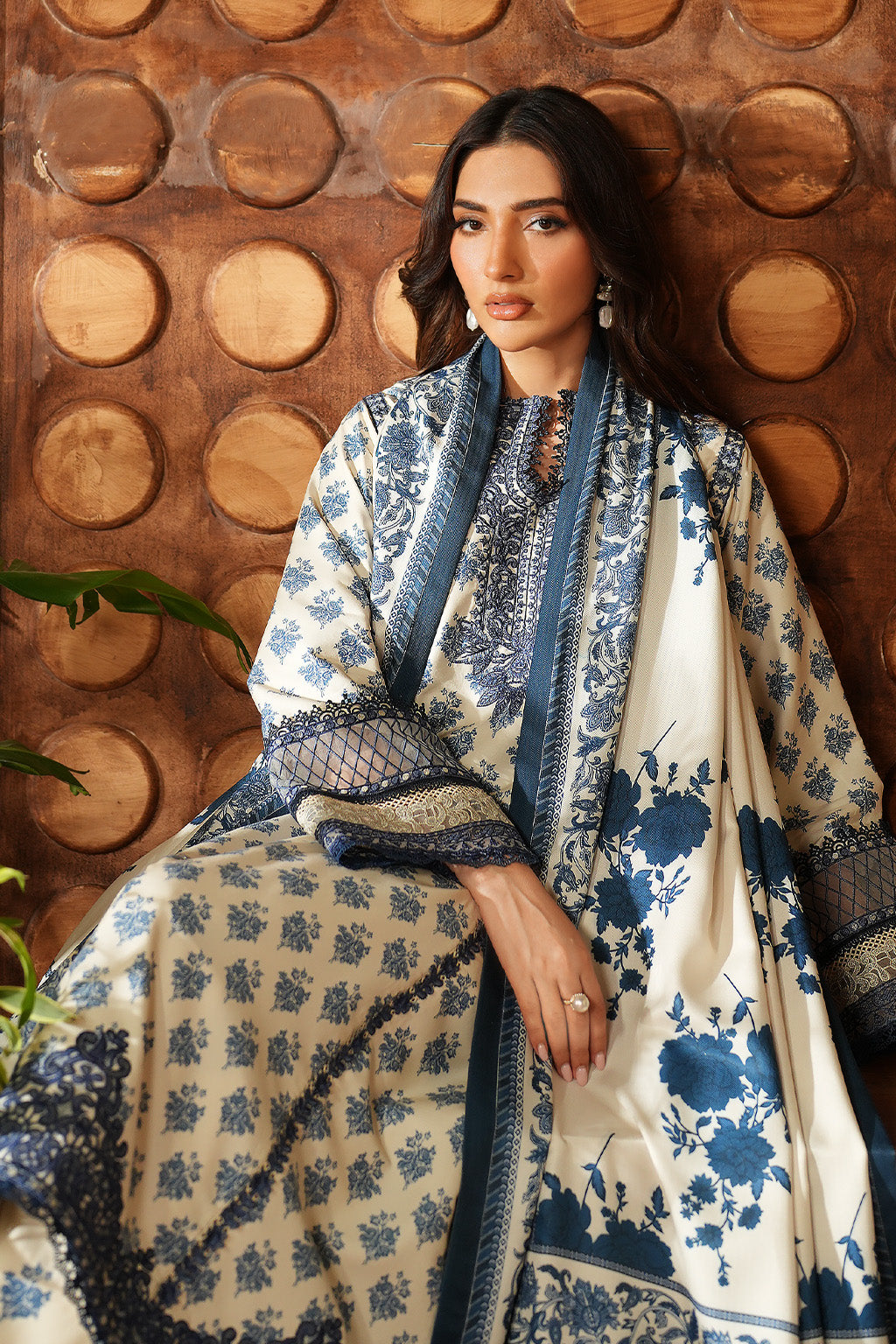 Iznik | Winter 25 | IPF-07 - House Of Hania