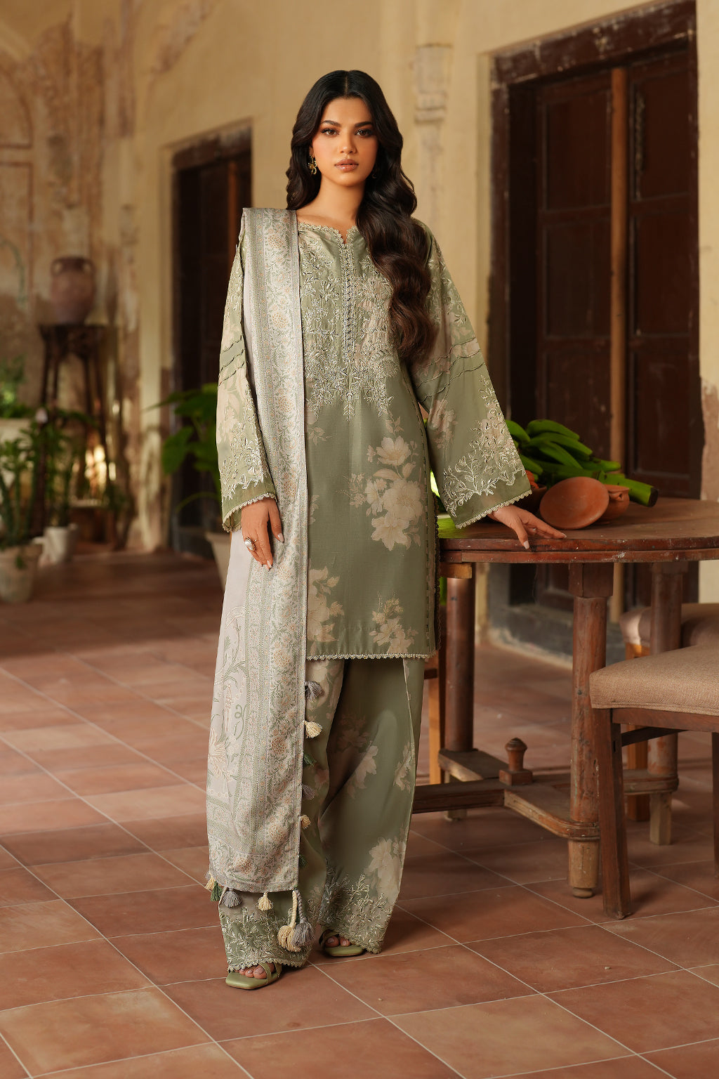 Iznik | Winter 25 | IPF-08 - House Of Hania