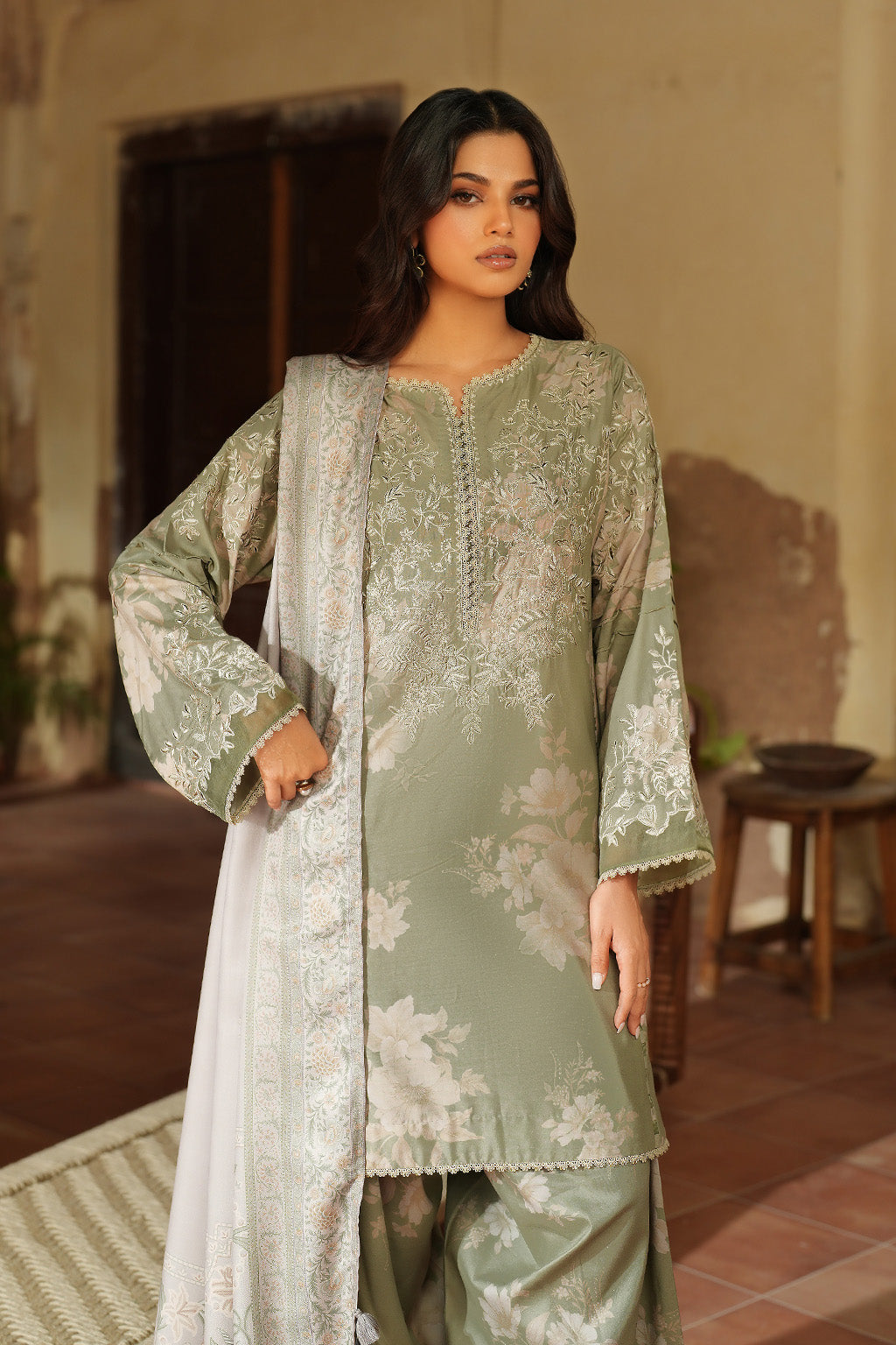 Iznik | Winter 25 | IPF-08 - House Of Hania