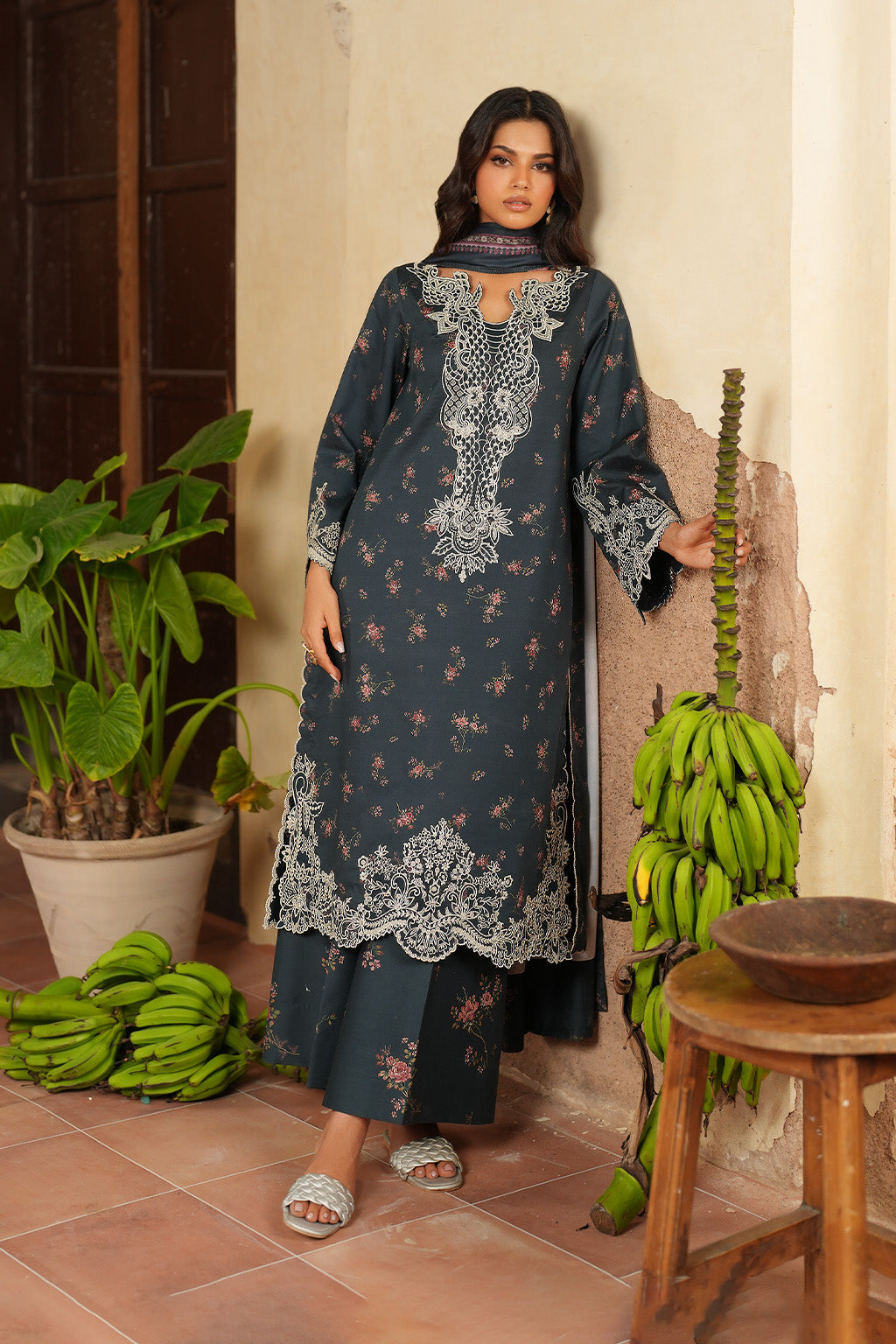 Iznik | Winter 25 | IPF-12 - House Of Hania