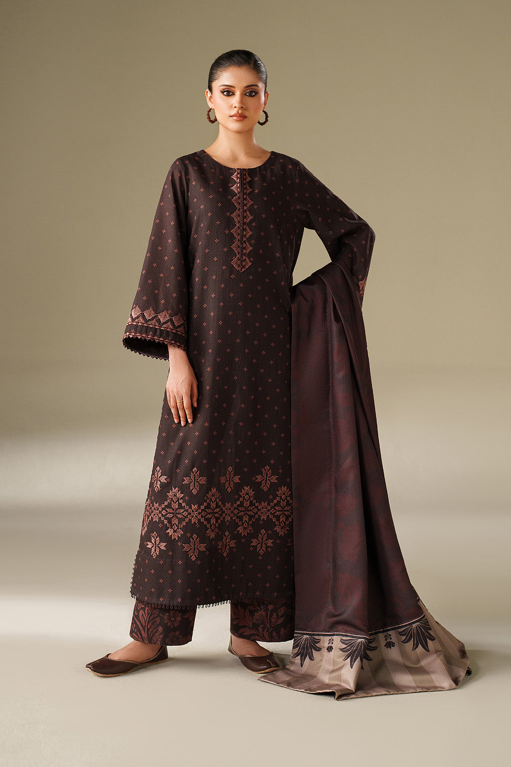 Iznik | Winter Chapter 25 | UE-559 Printed Khaddar - House Of Hania