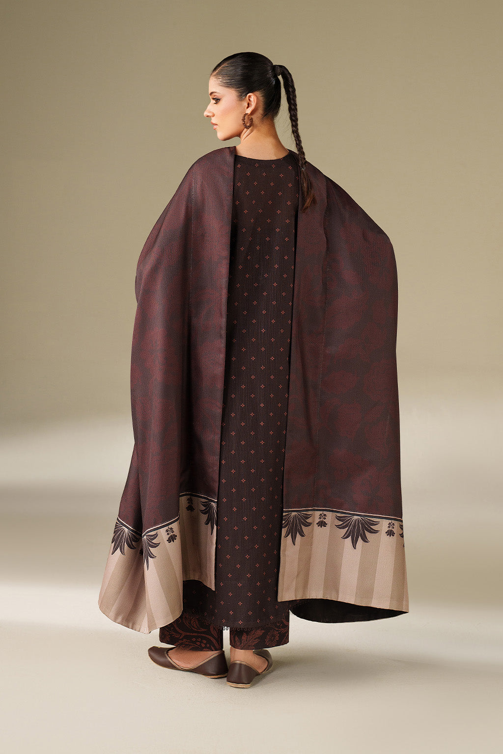 Iznik | Winter Chapter 25 | UE-559 Printed Khaddar - House Of Hania