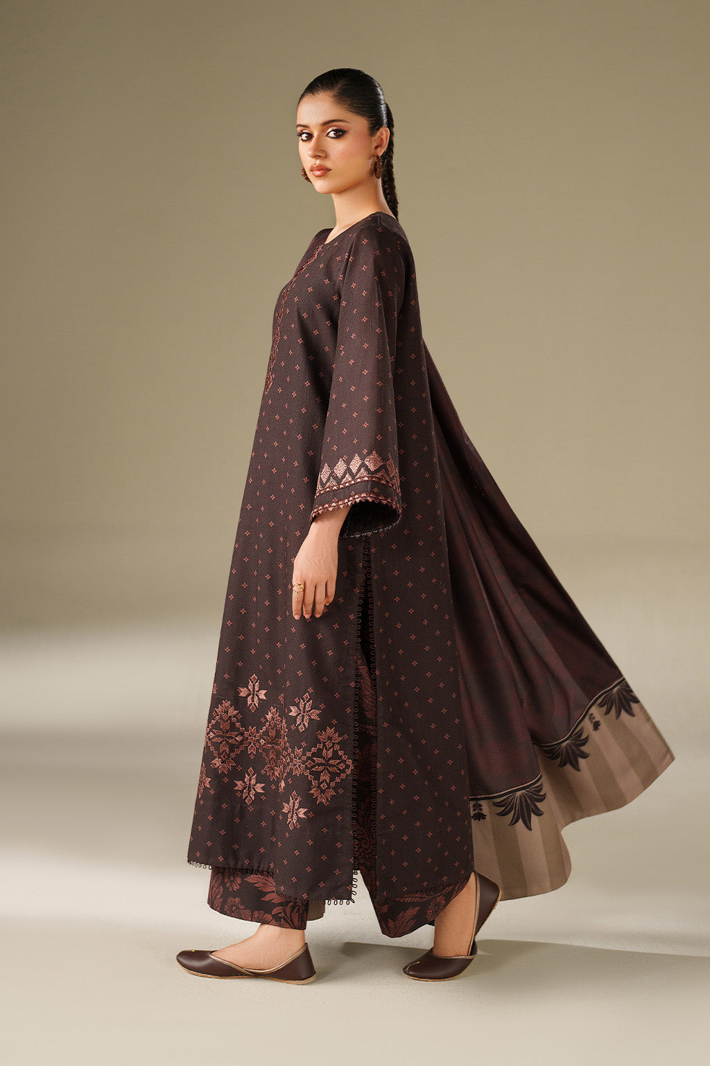 Iznik | Winter Chapter 25 | UE-559 Printed Khaddar - House Of Hania