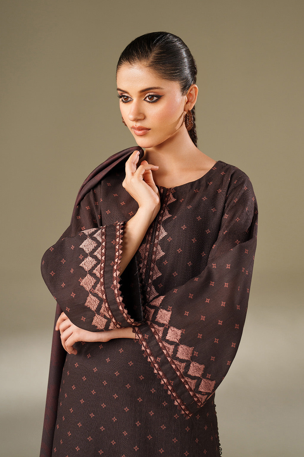 Iznik | Winter Chapter 25 | UE-559 Printed Khaddar - House Of Hania