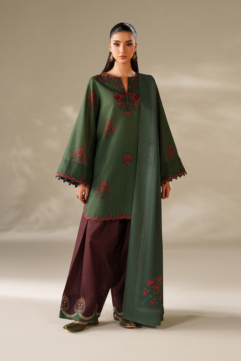 Iznik | Winter Chapter 25 | UE-561 Printed Khaddar - House Of Hania