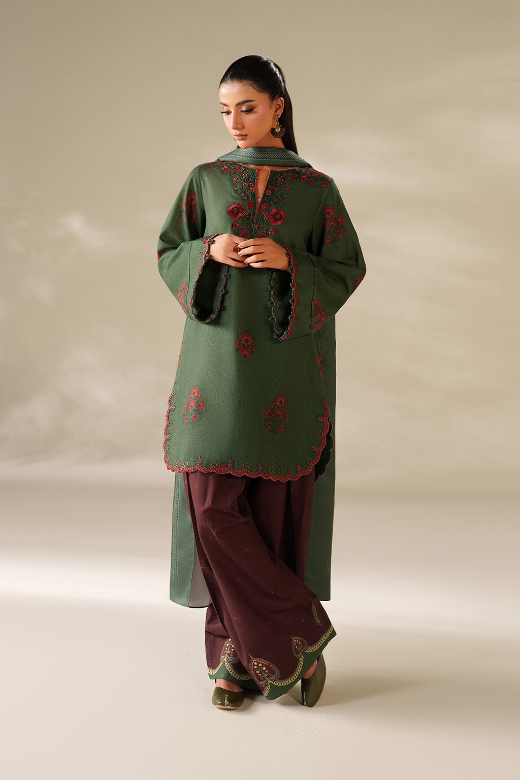 Iznik | Winter Chapter 25 | UE-561 Printed Khaddar - House Of Hania