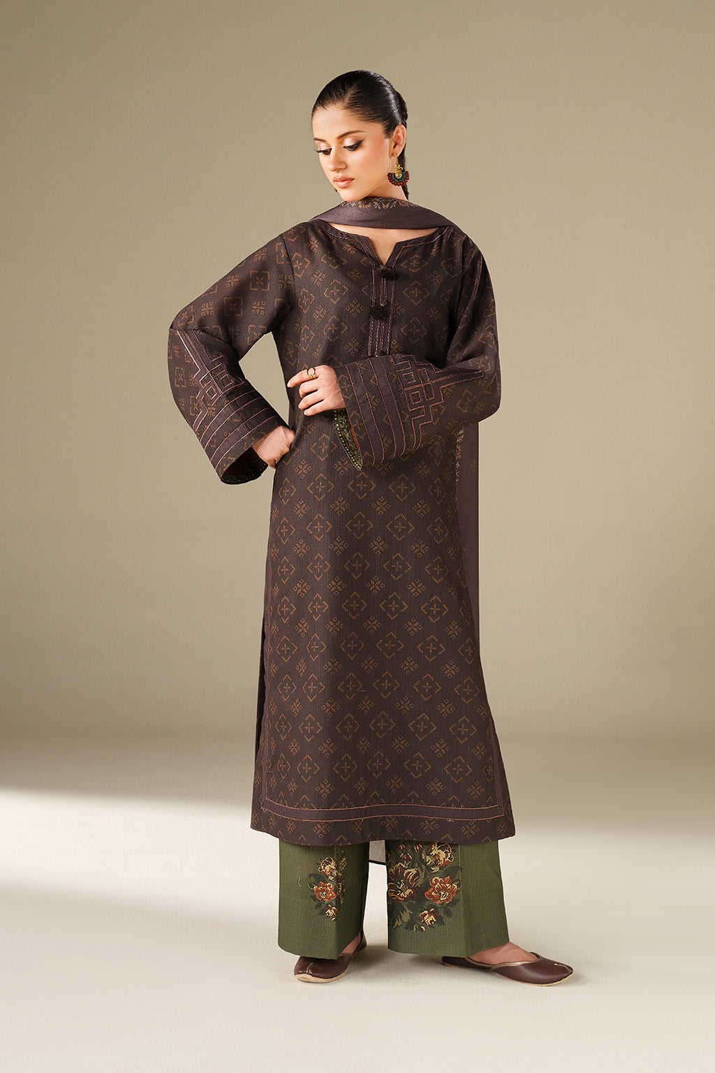 Iznik | Winter Chapter 25 | UE-564 Printed Khaddar - House Of Hania