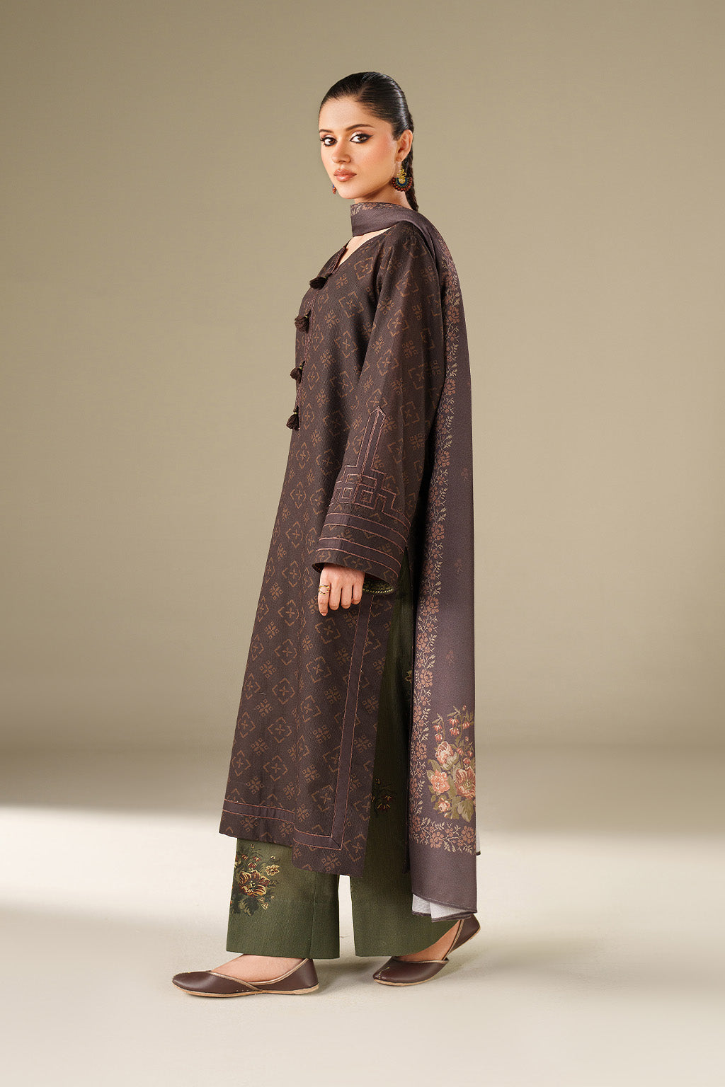 Iznik | Winter Chapter 25 | UE-564 Printed Khaddar - House Of Hania