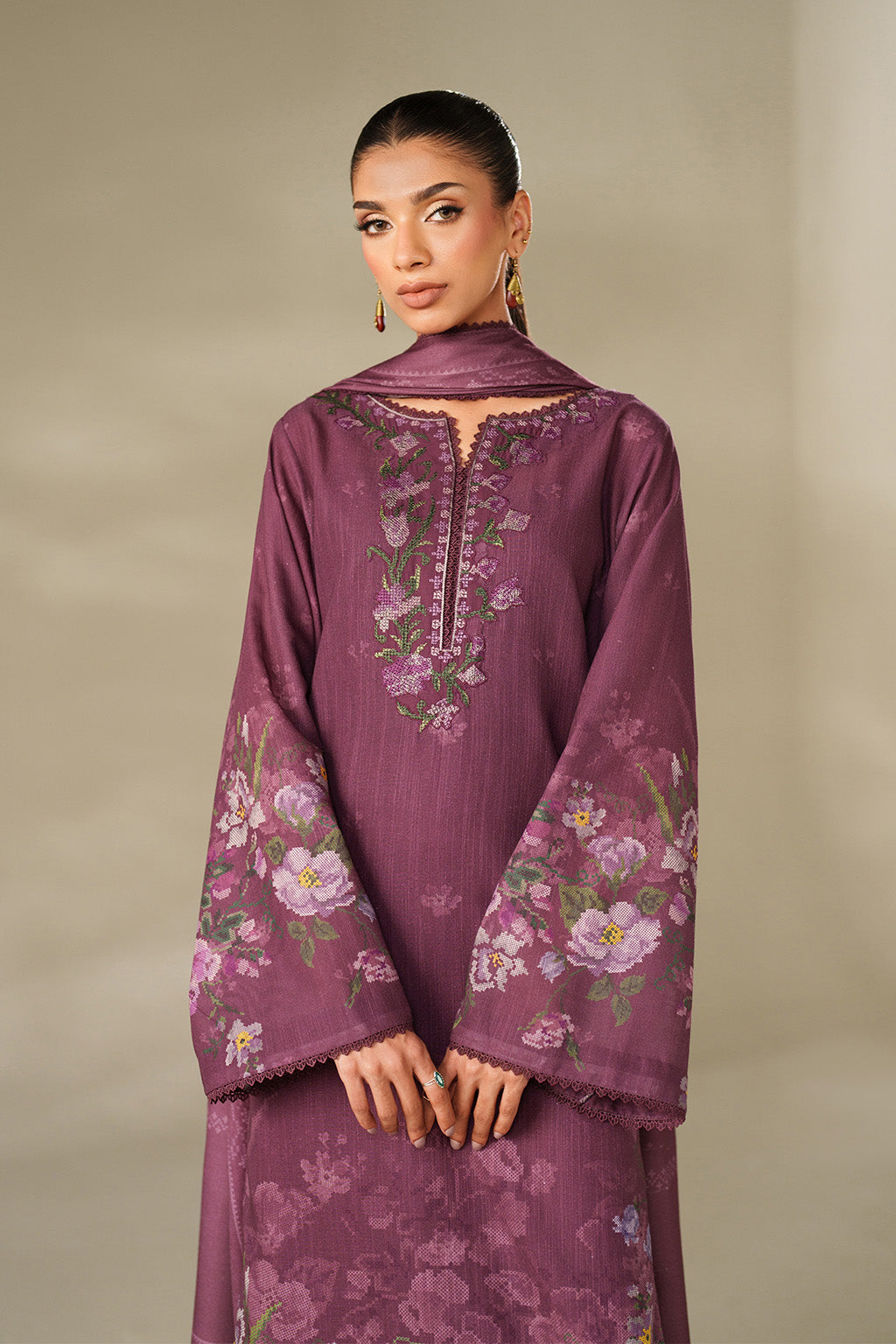 Iznik | Winter Chapter 25 | UE-566 Printed Khaddar - House Of Hania