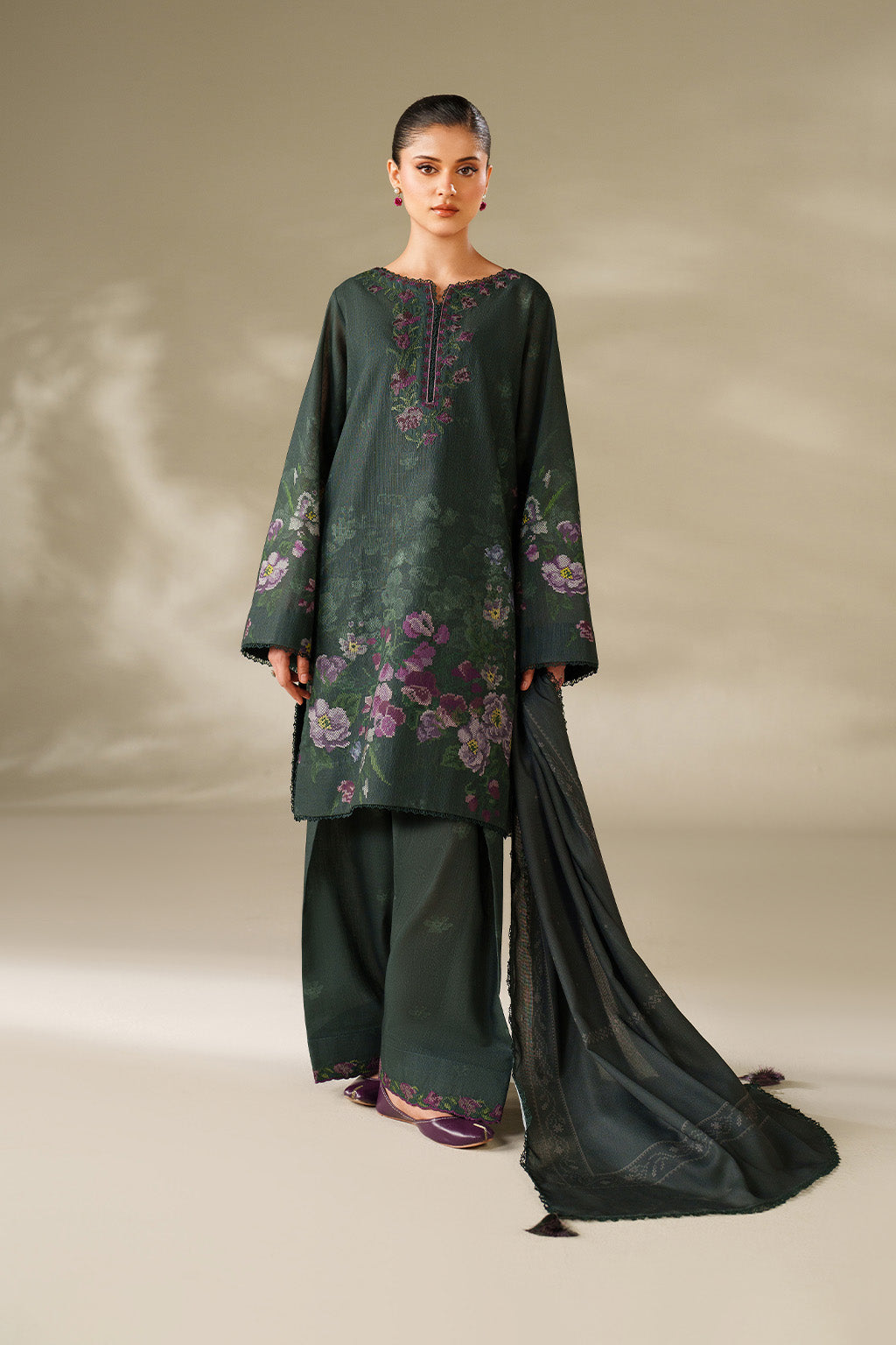 Iznik | Winter Chapter 25 | UE-567 Printed Khaddar - House Of Hania