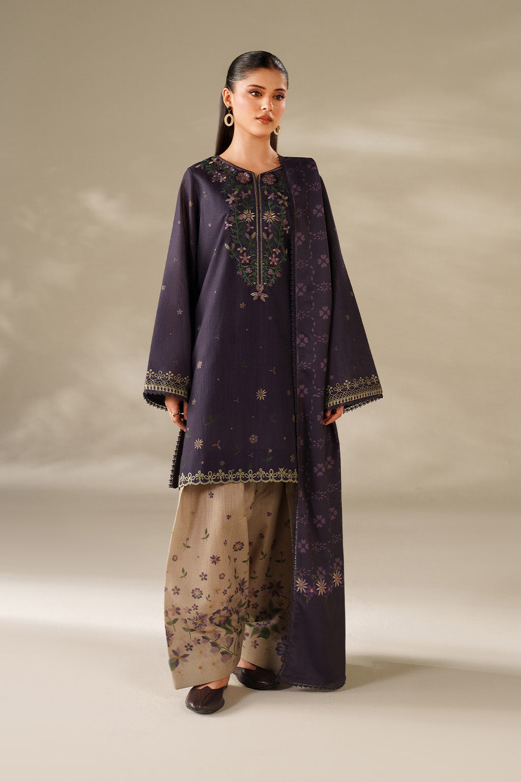 Iznik | Winter Chapter 25 | UE-568 Printed Khaddar - House Of Hania