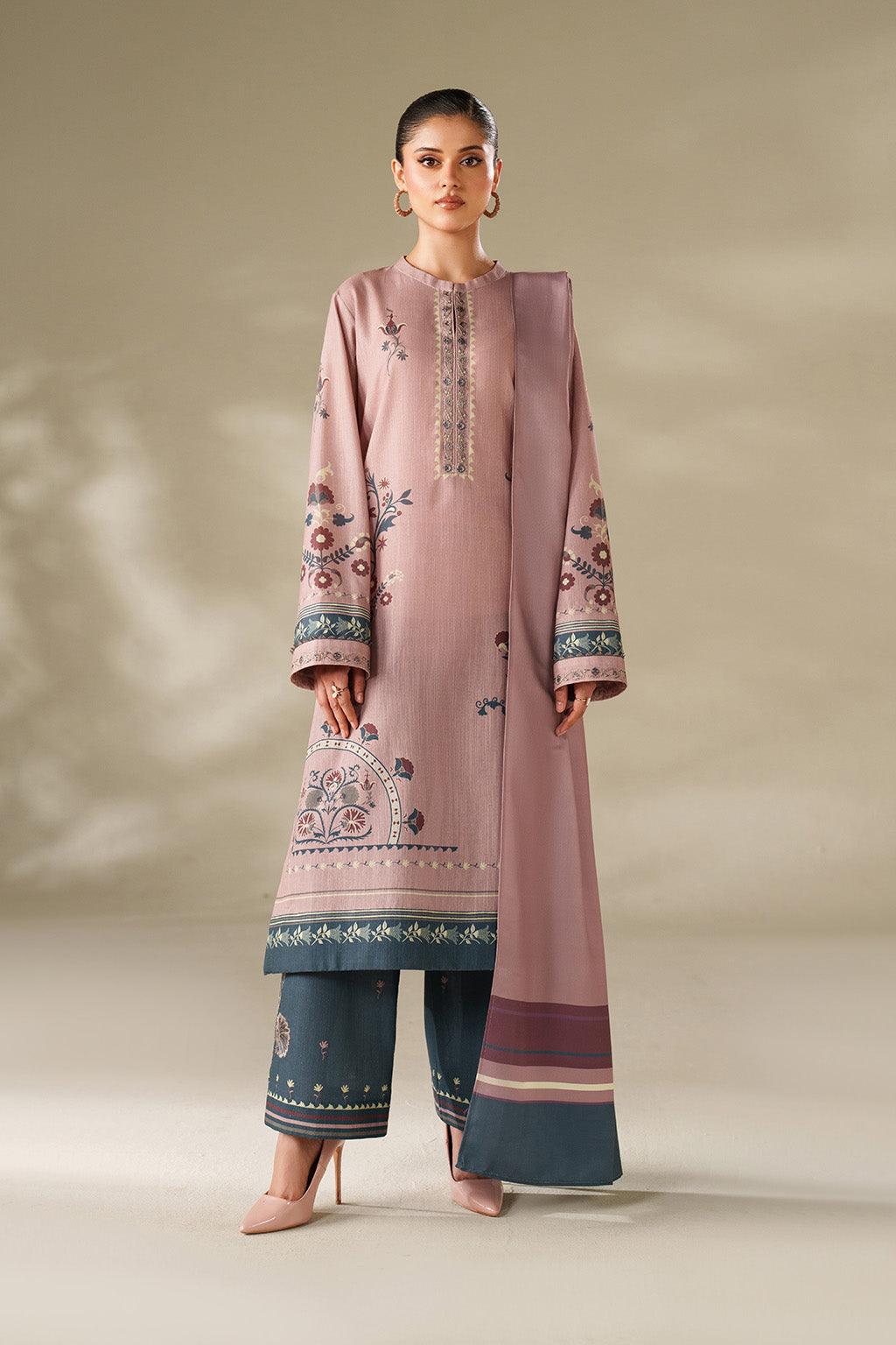 Iznik | Winter Chapter 25 | UE-569 Printed Khaddar - House Of Hania