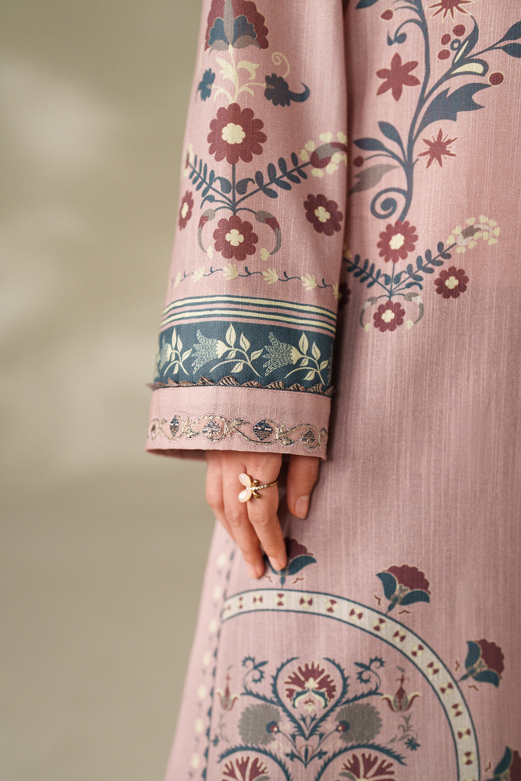Iznik | Winter Chapter 25 | UE-569 Printed Khaddar - House Of Hania
