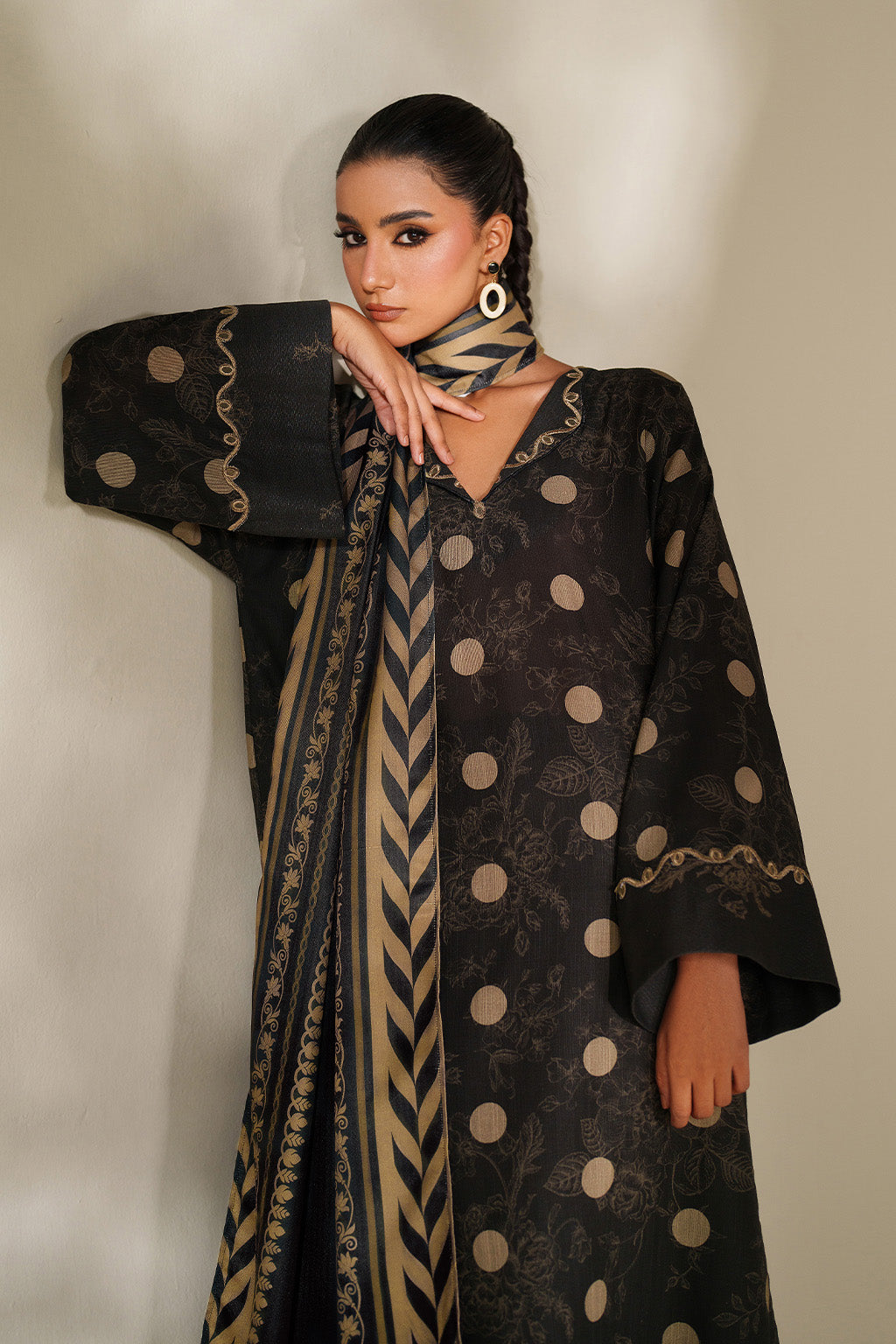 Iznik | Winter Chapter 25 | UE-571 Printed Khaddar - House Of Hania