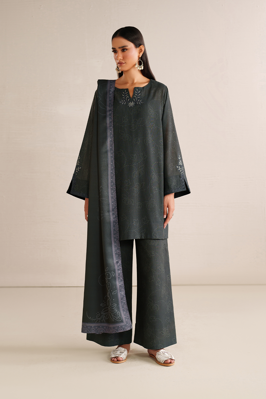 Iznik | Winter Chapter 25 | UE-572 Printed Khaddar - House Of Hania